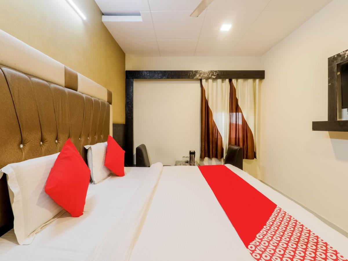 Oyo 79765 Hotel Samrat Λάκναου Εξωτερικό φωτογραφία