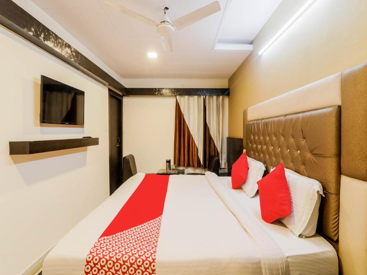Oyo 79765 Hotel Samrat Λάκναου Εξωτερικό φωτογραφία