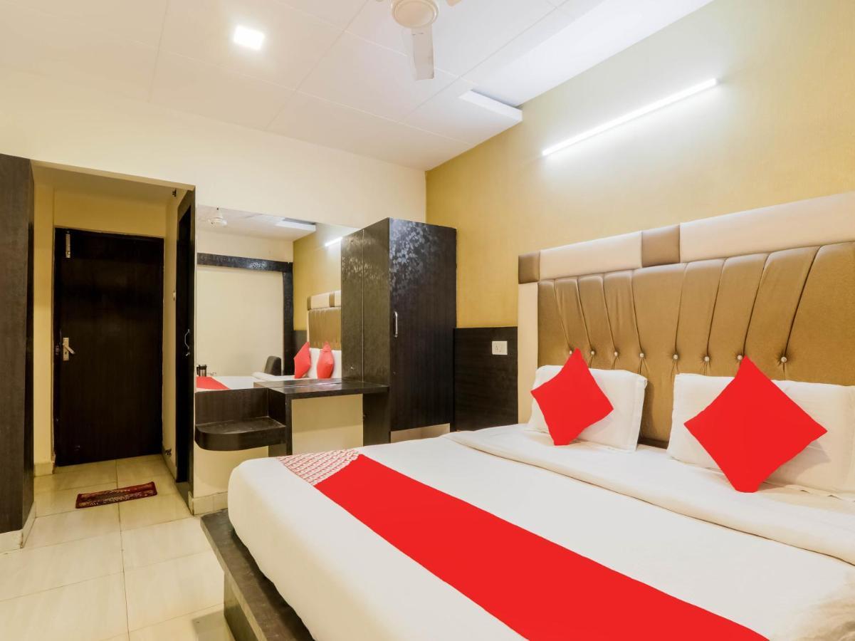 Oyo 79765 Hotel Samrat Λάκναου Εξωτερικό φωτογραφία