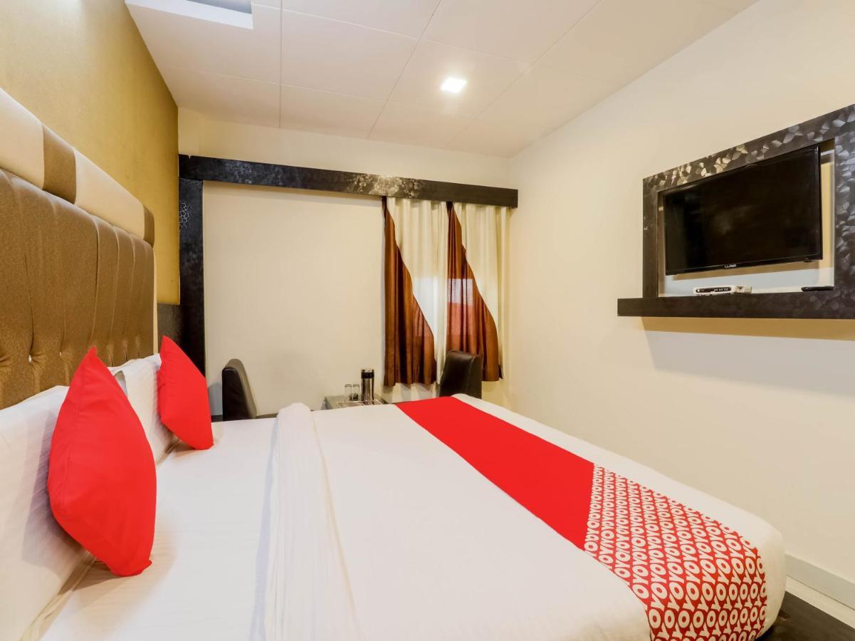 Oyo 79765 Hotel Samrat Λάκναου Εξωτερικό φωτογραφία