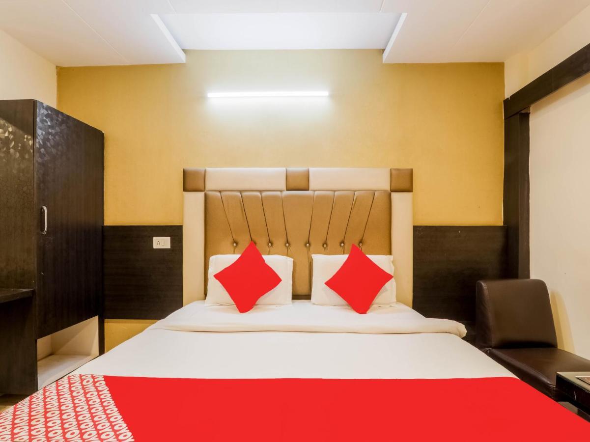 Oyo 79765 Hotel Samrat Λάκναου Εξωτερικό φωτογραφία