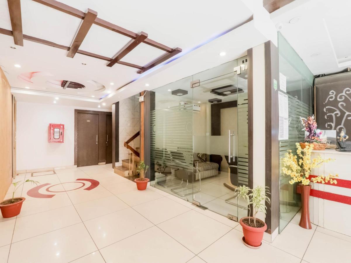 Oyo 79765 Hotel Samrat Λάκναου Εξωτερικό φωτογραφία