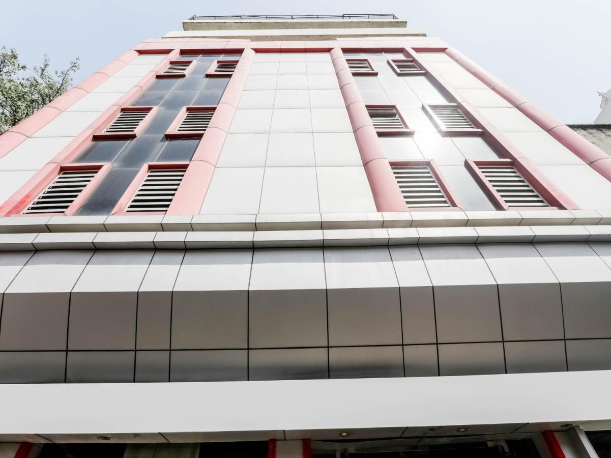 Oyo 79765 Hotel Samrat Λάκναου Εξωτερικό φωτογραφία